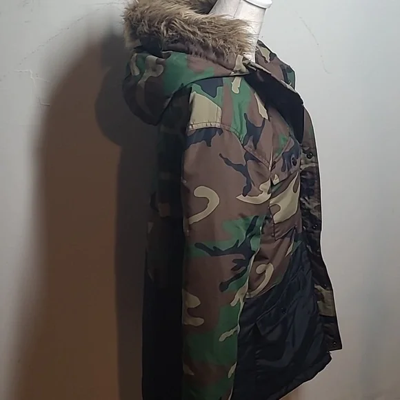 Zara Kids Coat - Picture 4 of 9